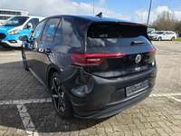 Изглед отзад отляво