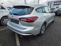 Изглед отзад отдясно