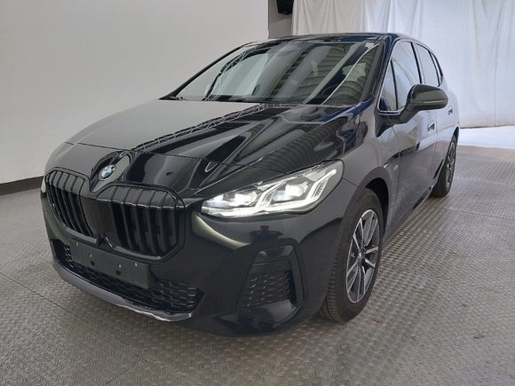 Náhled zpředu zleva