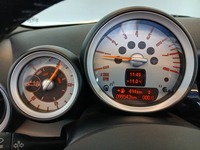 Pogled na kombinirani instrument