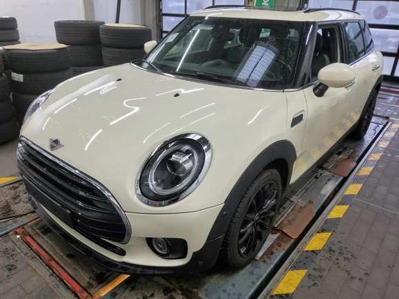 Pogled sprijeda lijevo