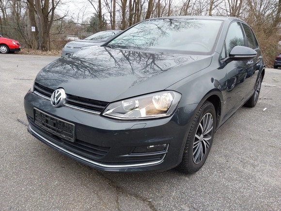 Pogled sprijeda lijevo