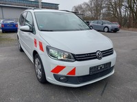 Pogled sprijeda desno