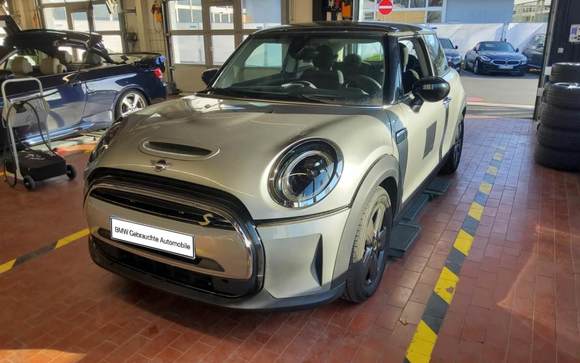 Náhled zpředu zleva