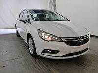 Skats no labās puses priekšā