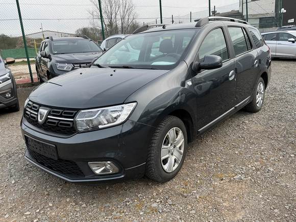 Pogled sprijeda lijevo