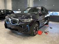 Pogled sprijeda lijevo