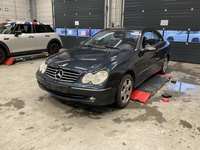 Pogled sprijeda lijevo