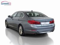 Vue de l’arrière gauche