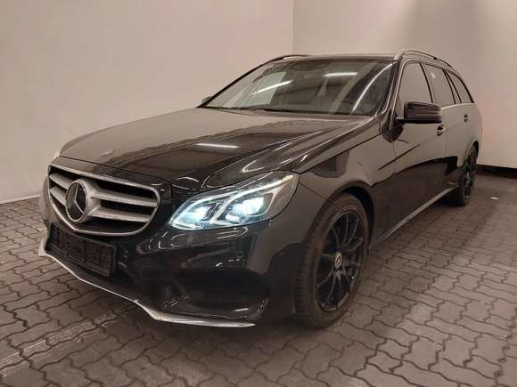 Pogled sprijeda lijevo