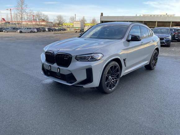 Pogled sprijeda lijevo