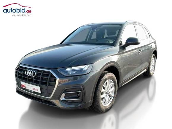 Skats no kreisās puses priekšā