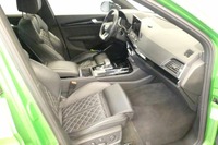 Вид на салон