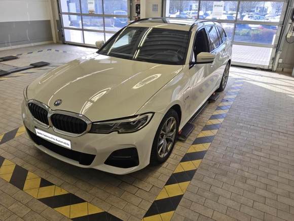 Náhled zpředu zleva