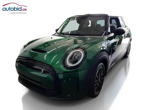 Skats no kreisās puses priekšā