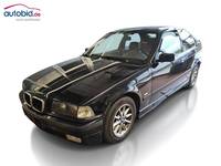 Skats no kreisās puses priekšā