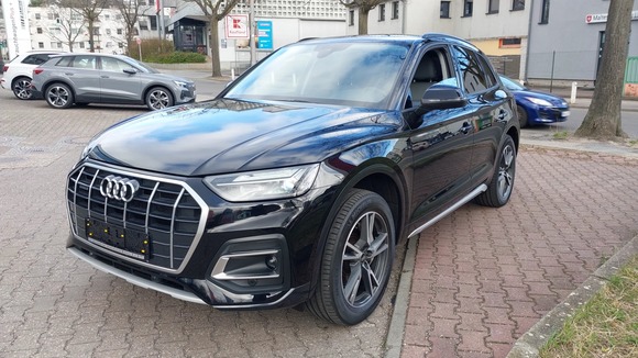 Pogled od napred levo