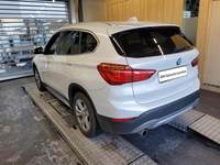 Pogled od pozadi levo