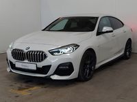 Skats no kreisās puses priekšā