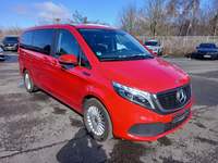 Skats no labās puses priekšā