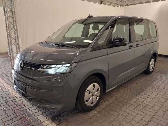 Вид спереди слева