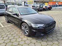 Skats no labās puses priekšā