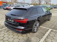 Skats no labās puses aizmugurē