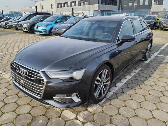 Skats no kreisās puses priekšā