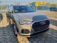 Skats no labās puses priekšā