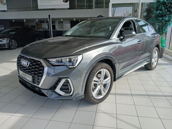 Skats no kreisās puses priekšā