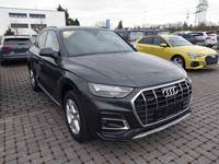 Skats no labās puses priekšā