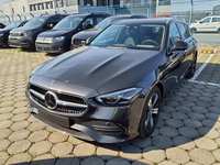 Skats no kreisās puses priekšā