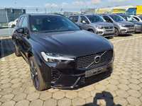 Skats no labās puses priekšā