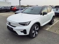 Skats no kreisās puses priekšā