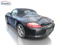 Vue de l’arrière gauche