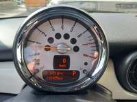 Pogled na kombinirani instrument