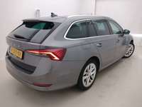 Aanzicht achter rechts