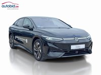 Skats no labās puses priekšā