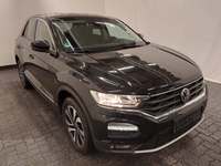 Pogled sprijeda desno