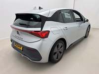 Aanzicht achter rechts