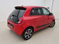 Aanzicht achter rechts