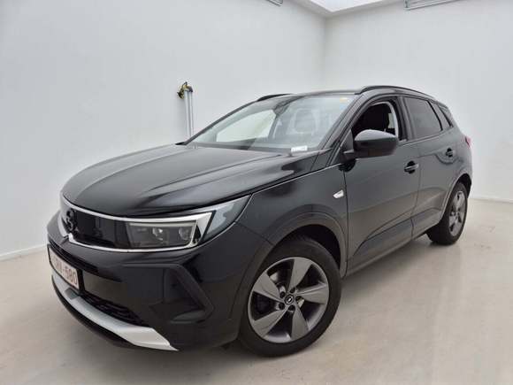 Pogled od napred levo