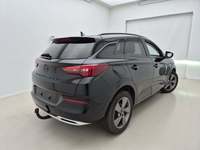 Pogled od pozadi desno