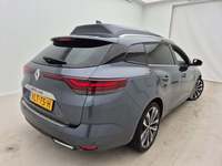 Pogled od pozadi desno