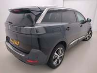 Pogled od pozadi desno