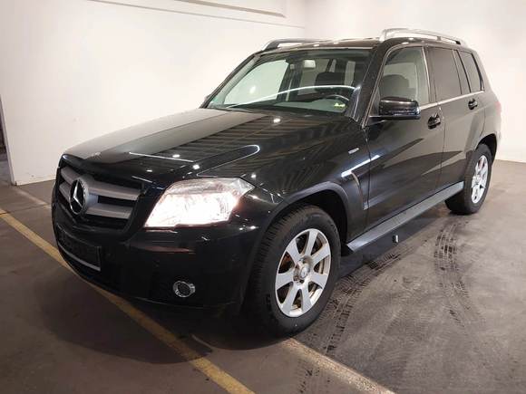 Pogled sprijeda lijevo