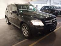 Pogled sprijeda desno