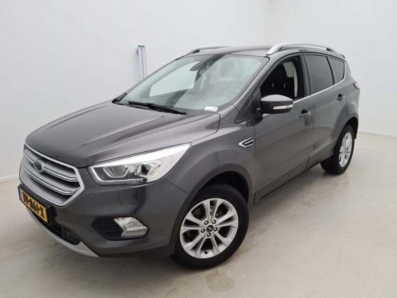 Skats no kreisās puses priekšā