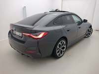 Aanzicht achter rechts