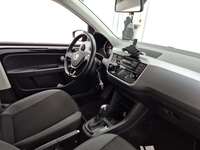 Вид на салон